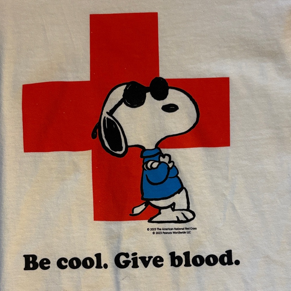 Gildan White Snoopy Red Cross Tee - Picture 2 of 3
